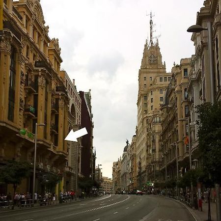 Hostal Montecarlo Madrid Esterno foto