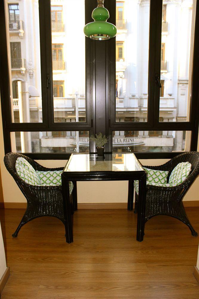 Hostal Montecarlo Madrid Esterno foto
